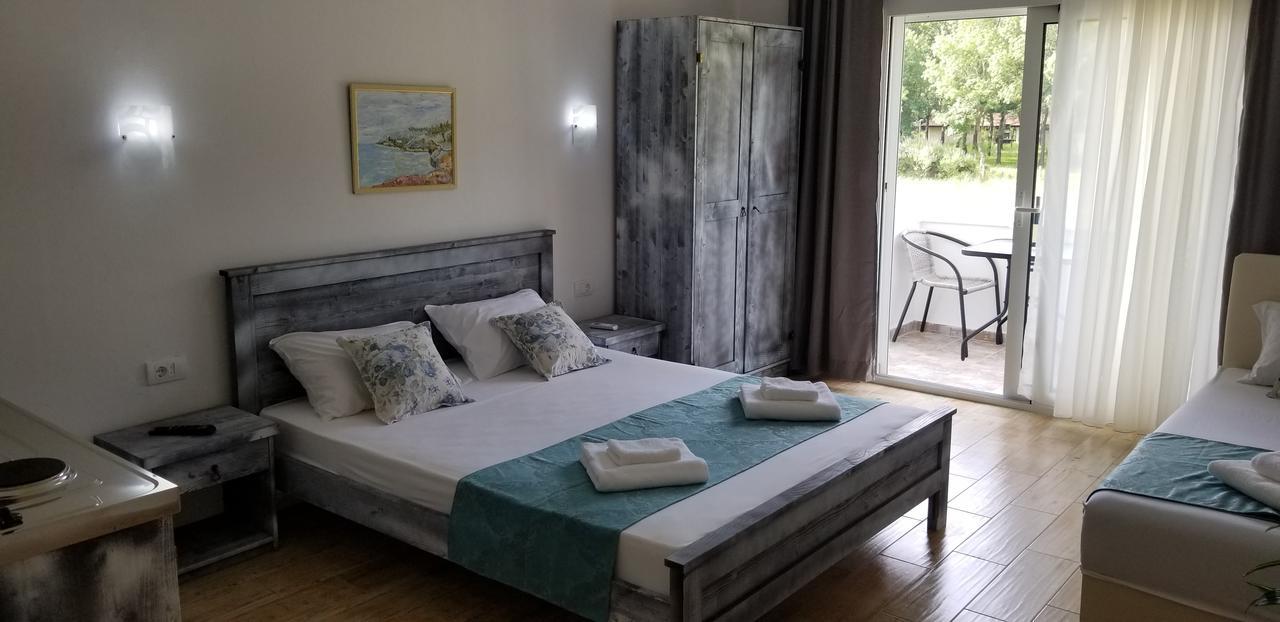 Riviera Inn Apartments 乌尔齐尼 外观 照片