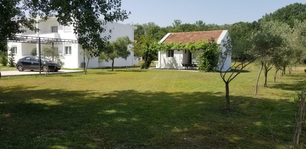Riviera Inn Apartments 乌尔齐尼 外观 照片